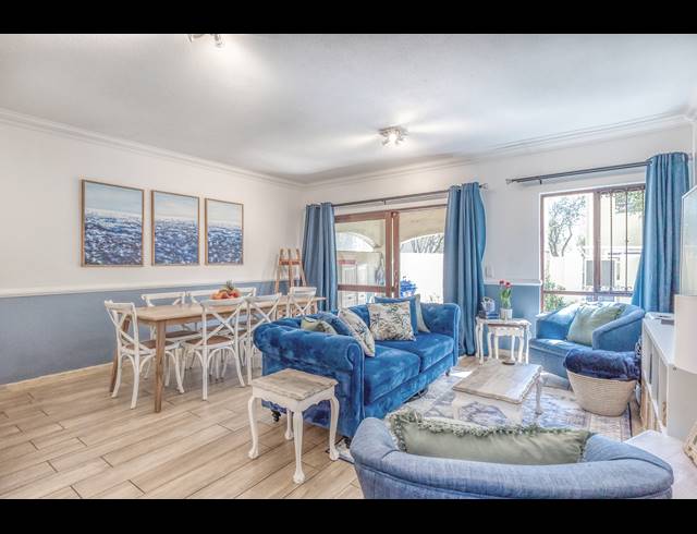 2 BEDROOM SECTIONAL TITLE RENTED IN LONEHILL